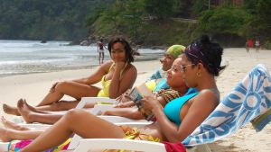 Girlfriends' Getaway Group Beach 1