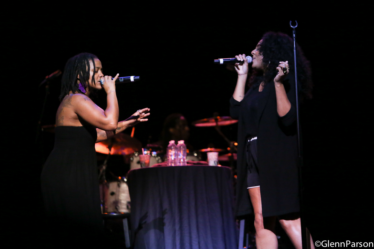 Floetry and Eric Roberson Concert