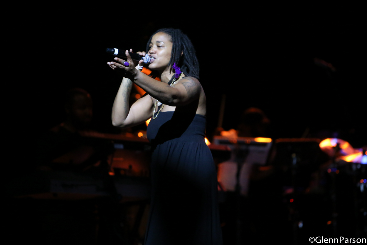 Floetry and Eric Roberson Concert