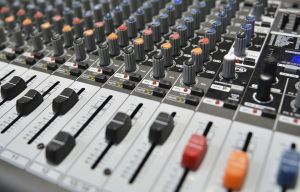 Digital Sound Mixing Console