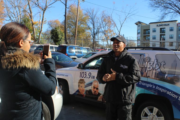 2015 Thanksgiving Turkey Giveaway [PHOTOS]