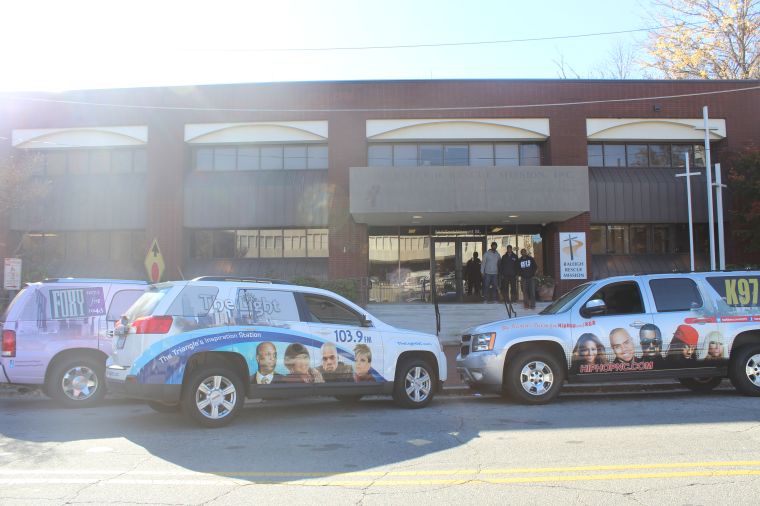 2015 Thanksgiving Turkey Giveaway [PHOTOS]