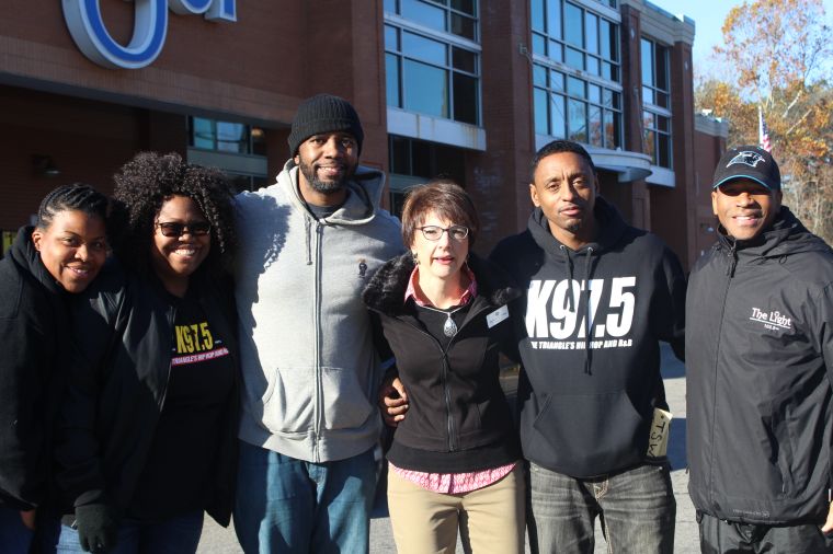 2015 Thanksgiving Turkey Giveaway [PHOTOS]