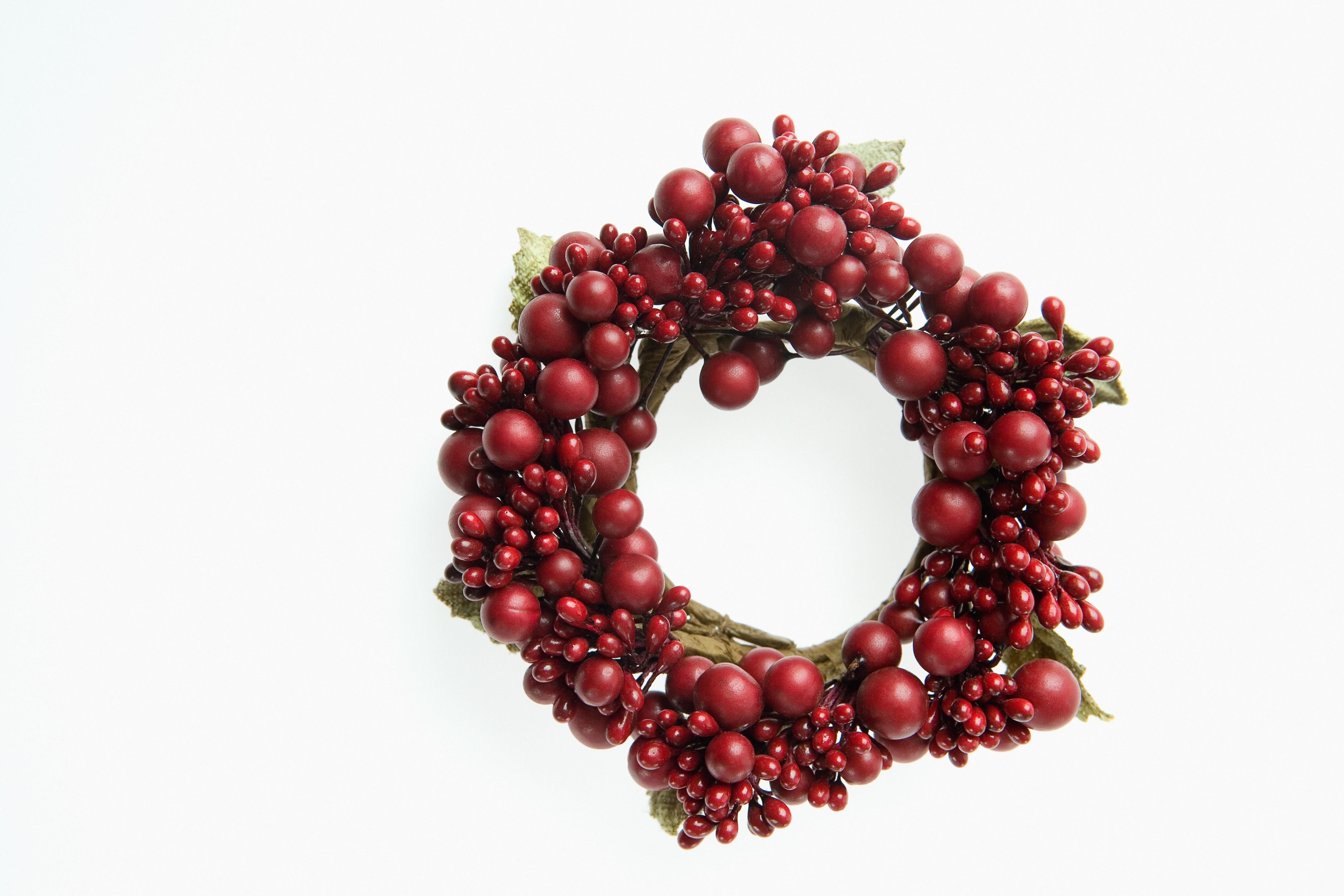 Red berries on wreath