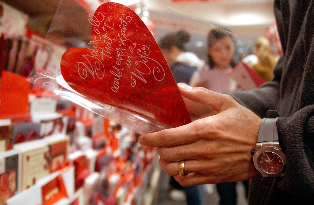 Valentine's Day Spirit Grips The U.S.