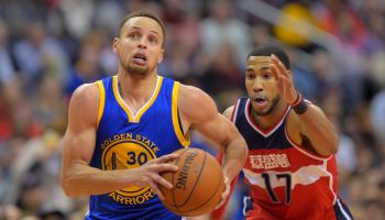 The Golden State Warriors play the Washington Wizards