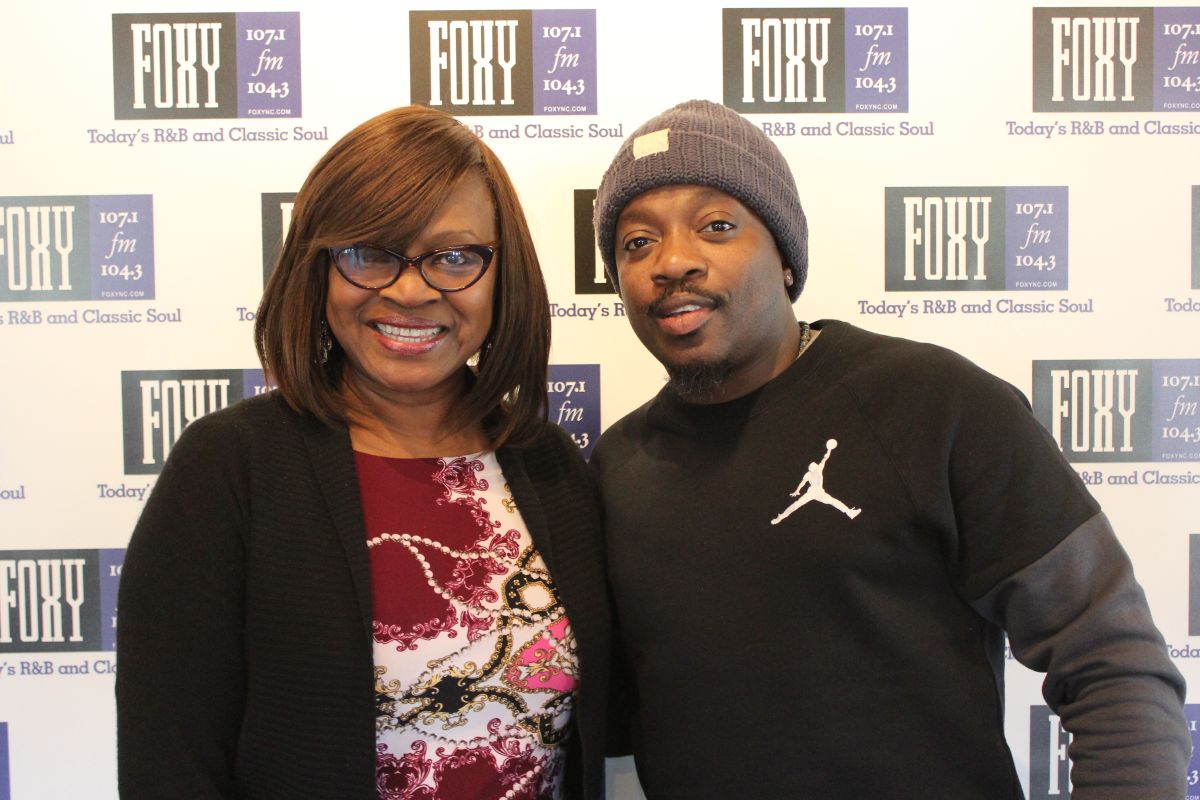 Anthony HamiltonMeet N Greet with Foxy 107.1/104. at Cracker Barrel