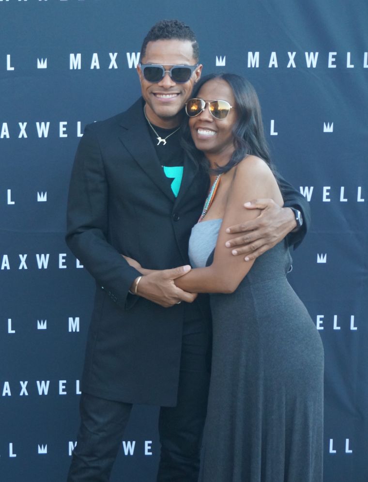 Maxwell, Ledisi, & Leela James Meet & Greet