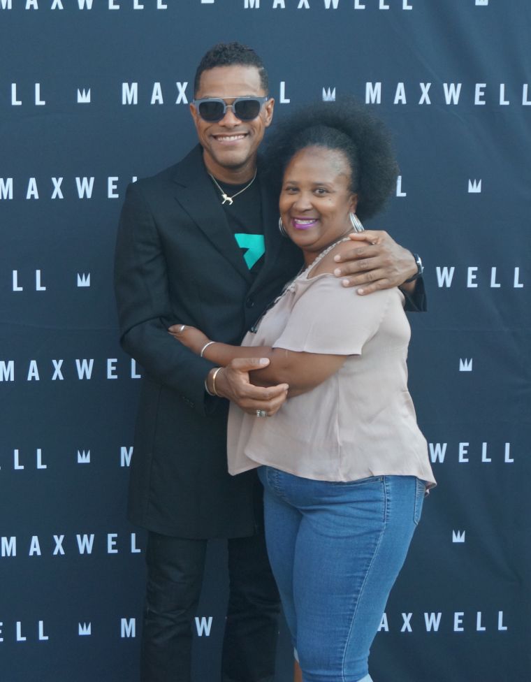 Maxwell, Ledisi, & Leela James Meet & Greet