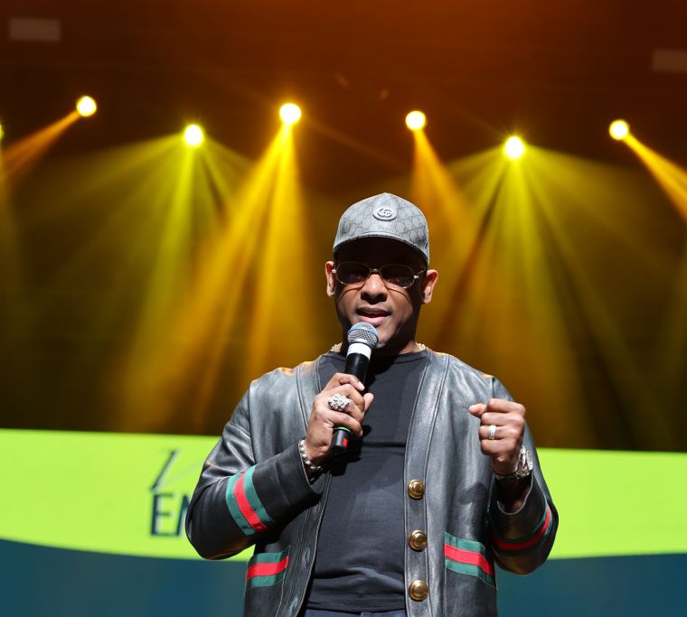 Cardi B, 2018 - Purple Vibes & A Pixie