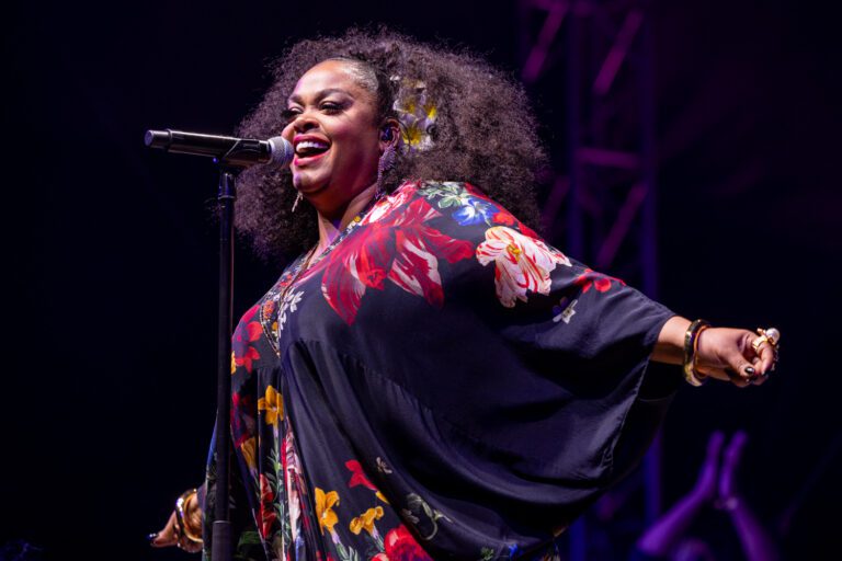 Jill Scott’s Debut Album Remains Soulful and Authentic 25 Years Later